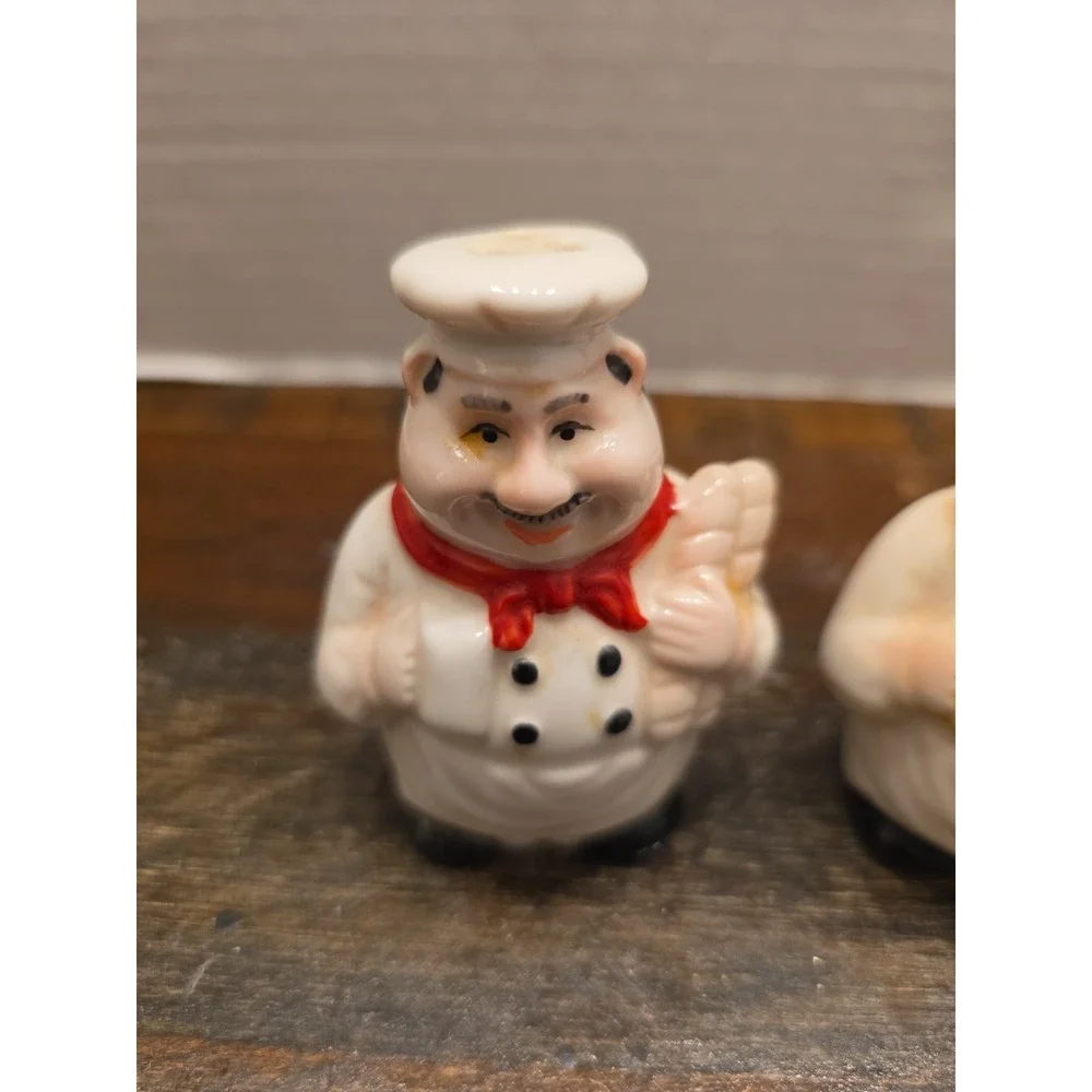 Vintage Fat Italian Chef Salt and Pepper Shaker Matching Set